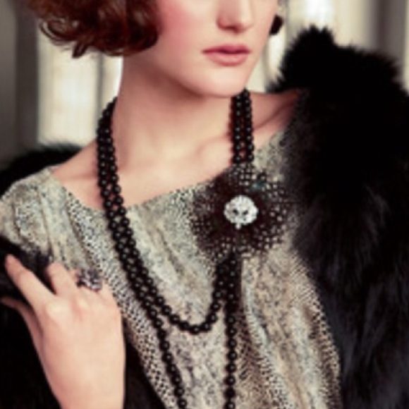 :: Stella & Dot LaCoco Ebony Glass Bead Necklace - Picture 4 of 5